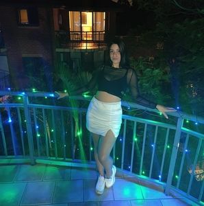 Meet your Posher, Carla